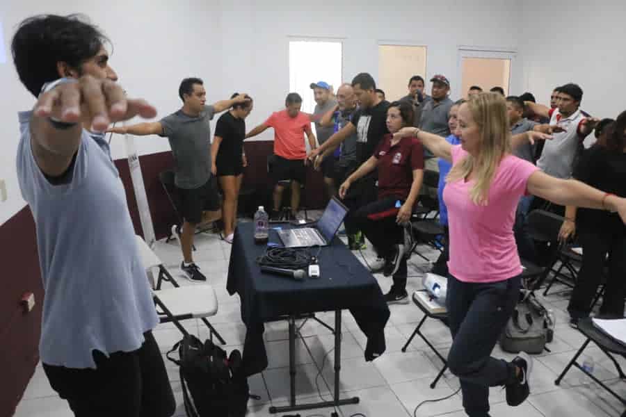 Continúa COJUDEQ reforzando conocimientos a entrenadores quintanarroenses