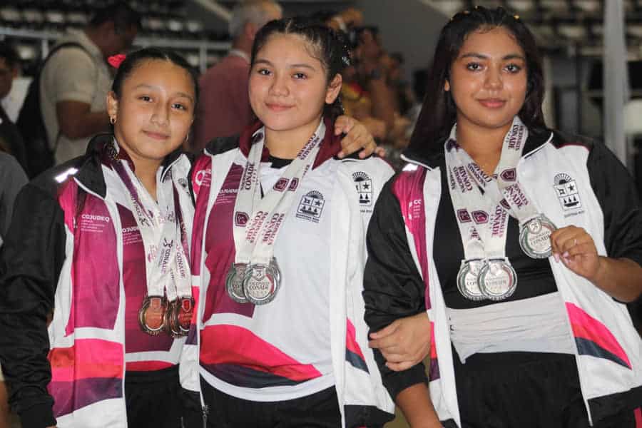 Equipo femenil quintanarroense de halterofilia cierra participación con un total de 32 medallas 
