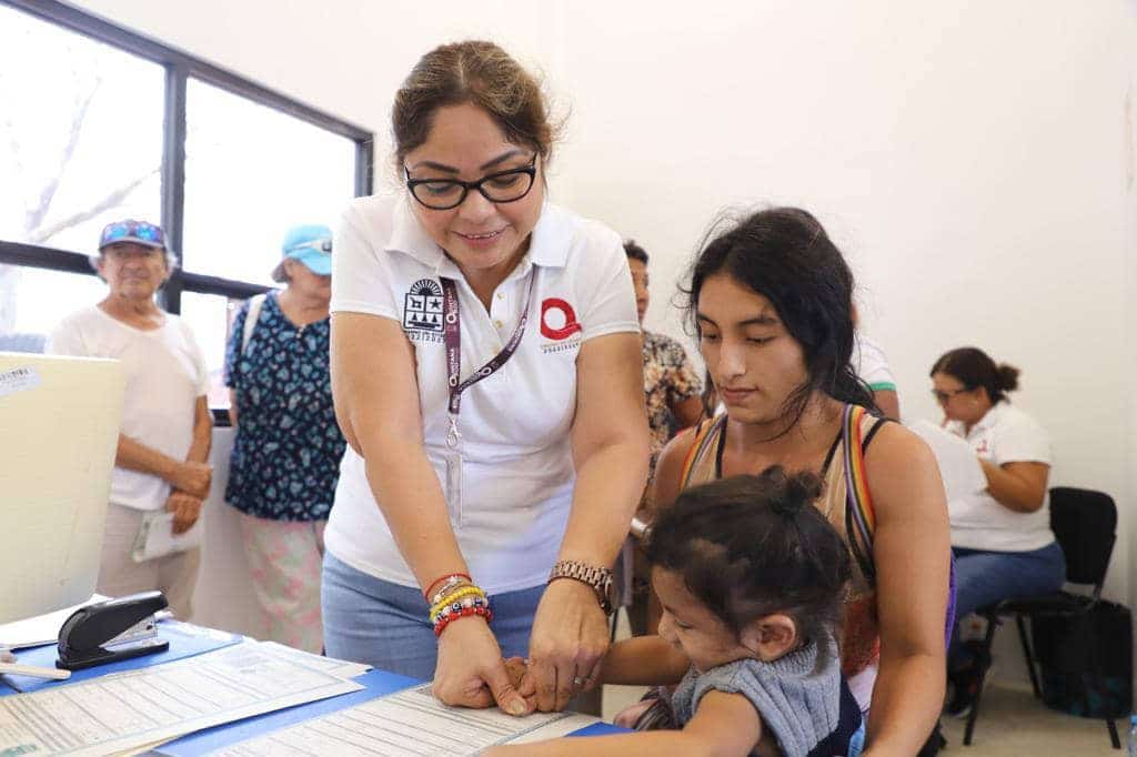 Realizan jornada de “Tu Identidad es Tu Derecho” en Villas Otoch en Cancún