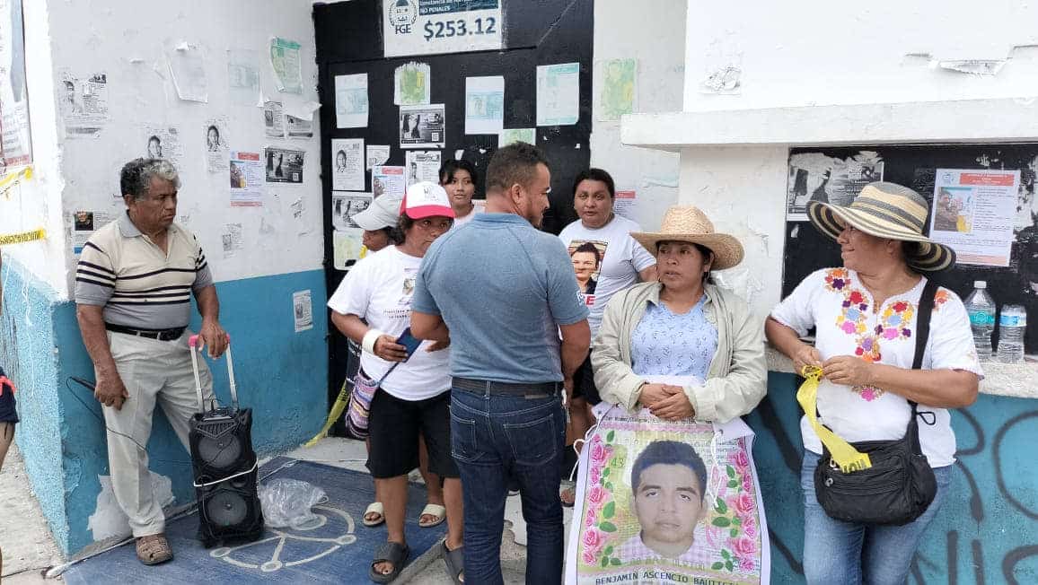 Bloquean Madres Buscadoras accesos a la Fiscalía General del Estado