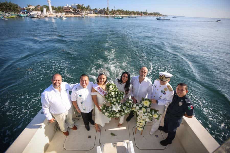 Encabeza Blanca Merari conmemoración del día de la Marina en Puerto Morelos