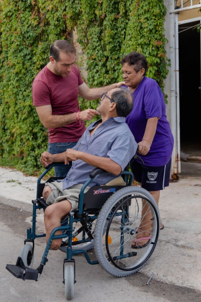 Diego Castañón Transforma el servicio público en Tulum