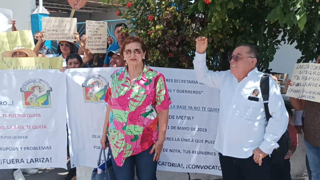 Protestan trabajadores del Siteqroo para exigir salida de actual líder sindical