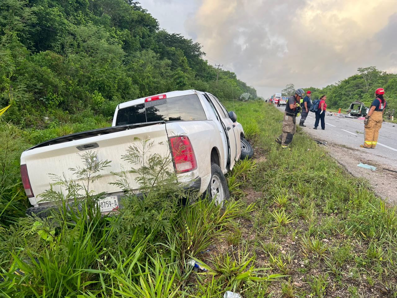 Deja 2 muertos y 2 heridos brutal choque en Bacalar