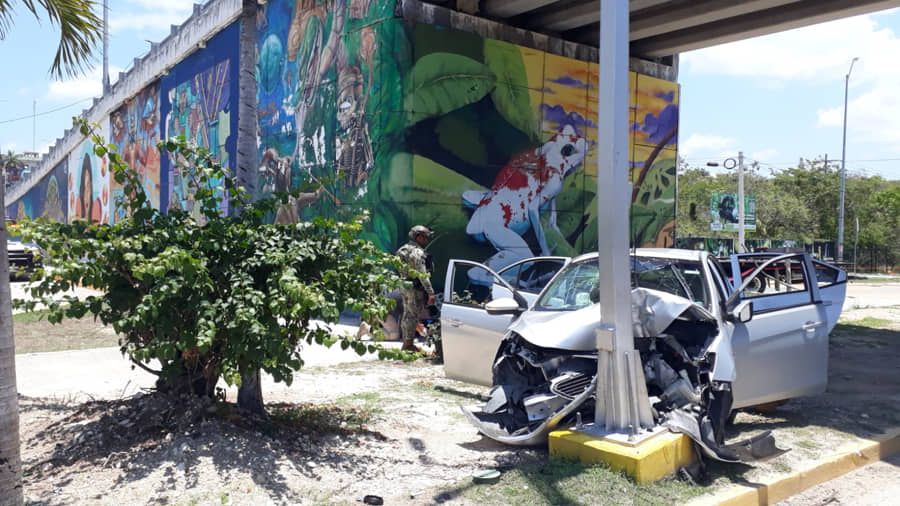 Deja choque en puente de Akumal 4 lesionados