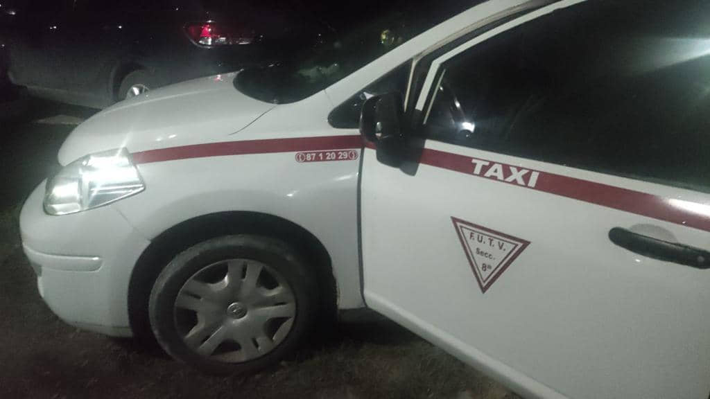 Capturan a tres presuntos narcomenudistas a bordo de un taxi en Tulum