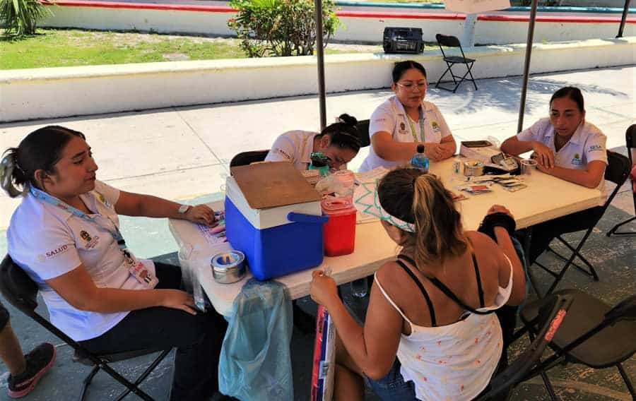 Organizan jornada de salud en el parque de la Colonia Zetina Gasca de Puerto Morelos