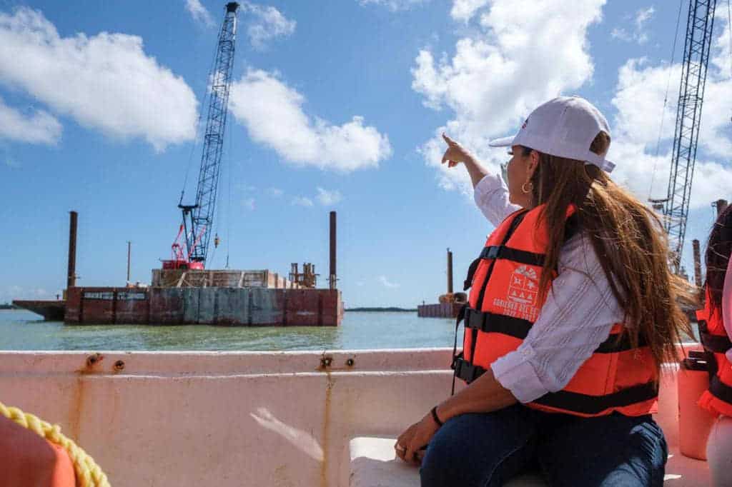 Mara Lezama supervisa avances del puente Nichupté