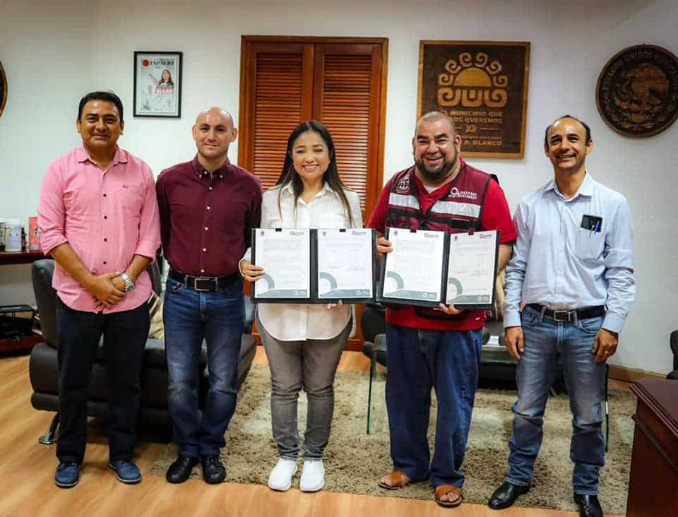 Firma convenio de colaboración Ayuntamiento de OPN con IEEJA