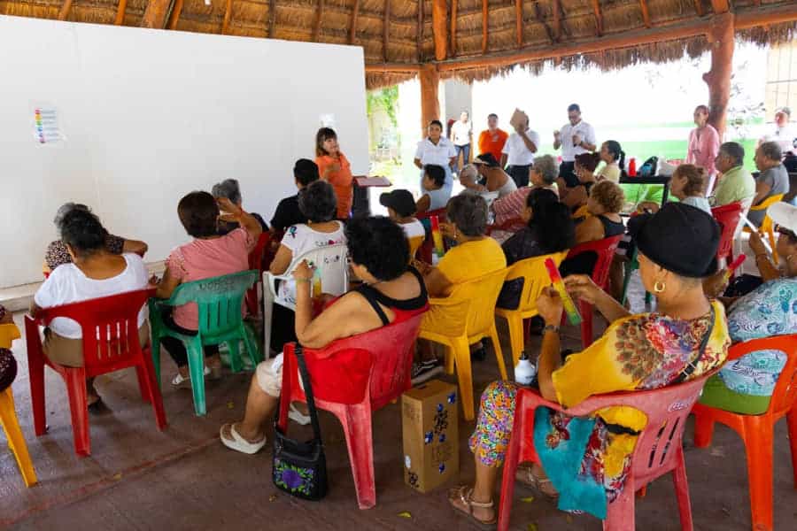 Empodera Gobierno de Puerto Morelos a los adultos mayores