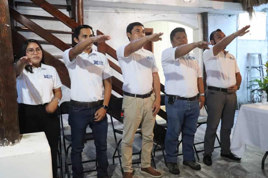 Toma protesta nueva directiva del Colegio de Ingenieros y Arquitectos de Bacalar
