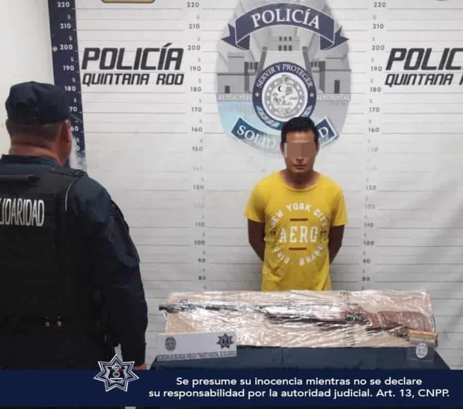 Aseguran a sujeto con un rifle en Villas de Sol