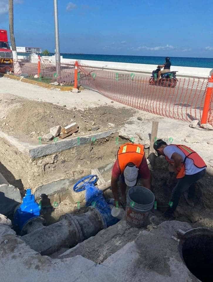 Avanza CAPA en los trabajos de “Sustitución del colector de Aguas Residuales de la avenida Rafael E. Melgar” en Cozumel