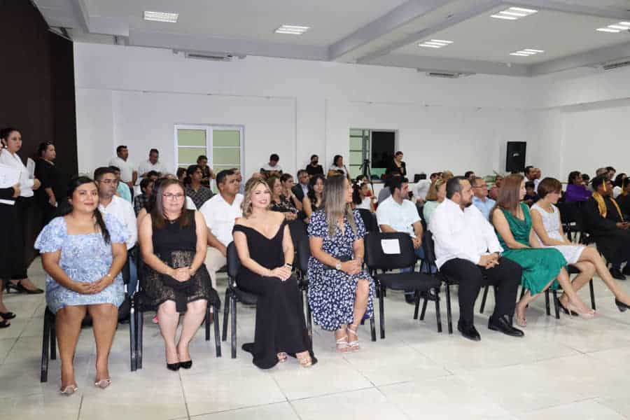 Celebra CDHEQROO graduación de la Maestría en Derechos Humanos y Especialidad en el Interés Superior de la Niñez