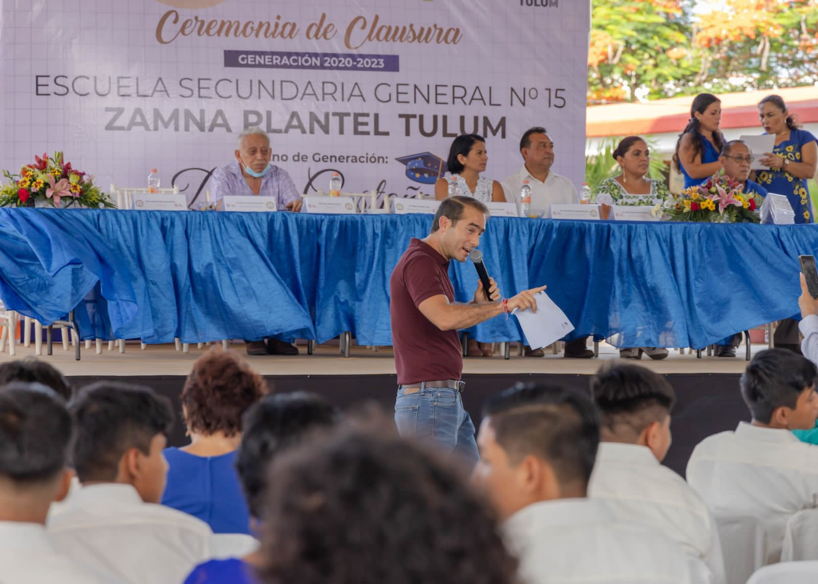 Diego Castañón apadrina a 450 egresados de la Secundaria General No. 15 ...