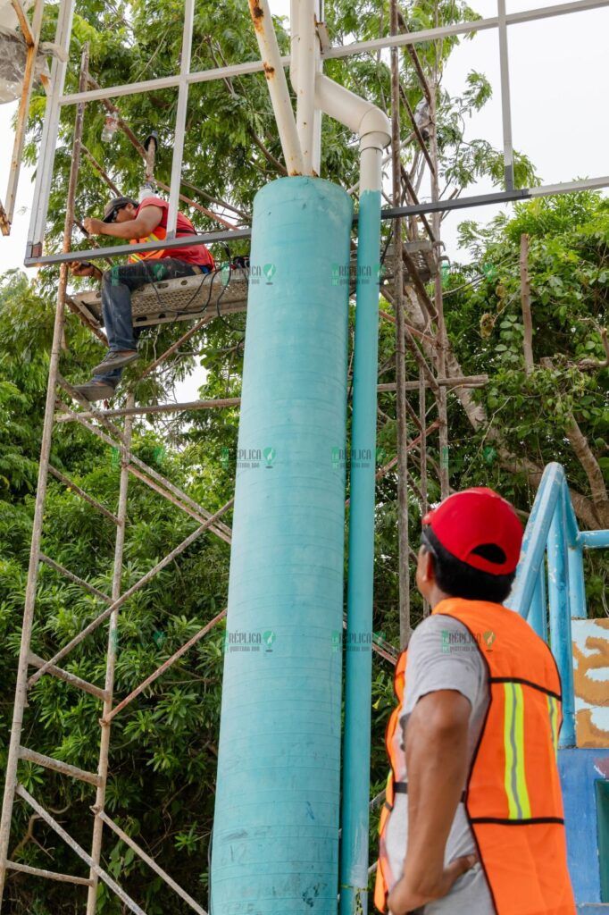 Tulum: Diamante de béisbol de Akumal tiene un avance del 35%