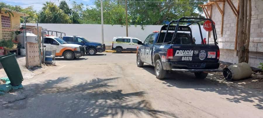 Grave albañil que cayó del tercer piso en la col. Ejido