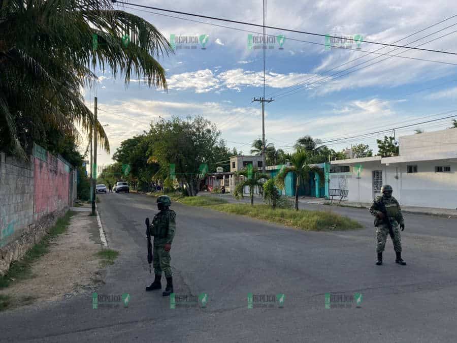 Detienen a dos sujetos y aseguran varias dosis de droga, tras cateo en Chetumal