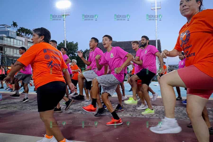 Solidarenses conmemoran Día Naranja bailando contra la violencia