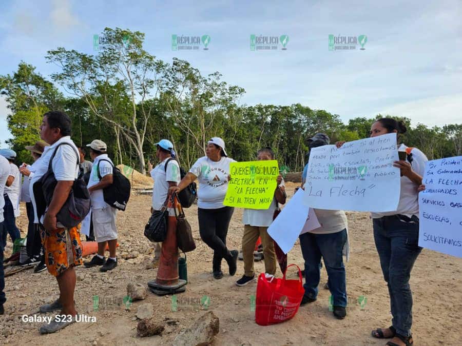 Protestan pobladores rurales de Solidaridad, para exigir a AMLO servicios básicos