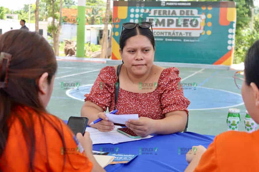 Ofertan más de 300 vacantes en Feria del Empleo "Contráta-Te en Puerto Morelos"