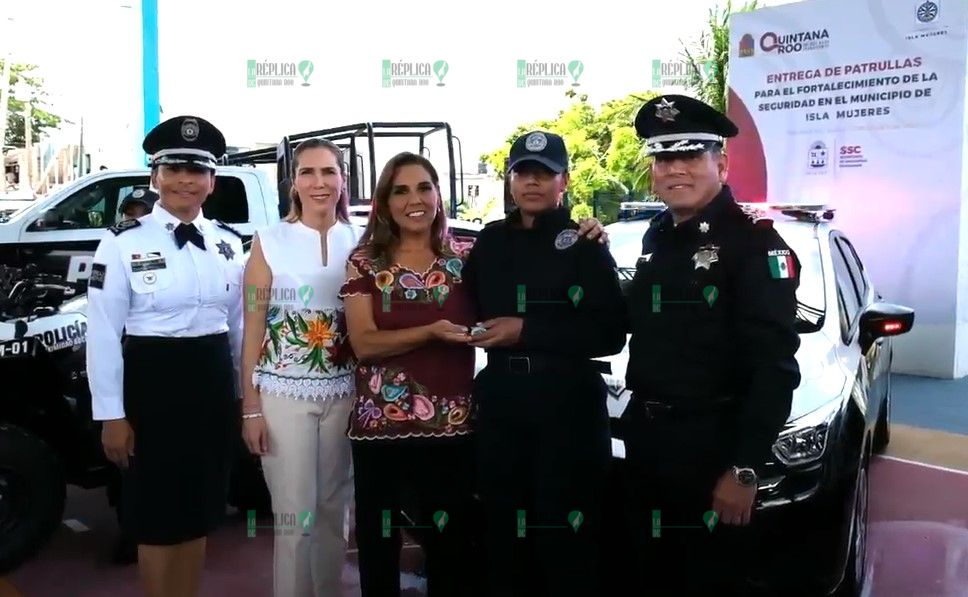Entrega Mara Lezama 15 nuevas unidades para la seguridad de Isla Mujeres