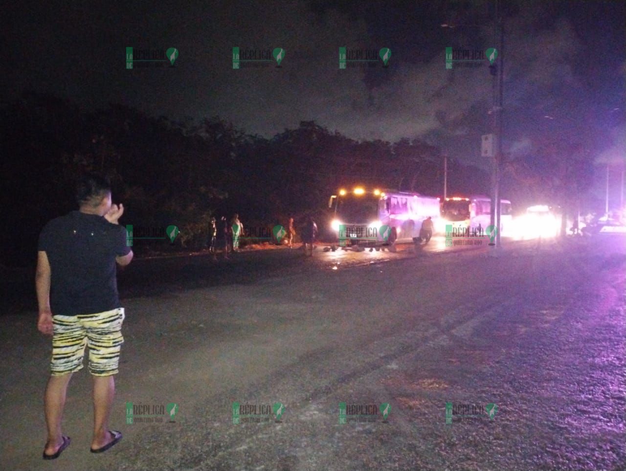 Vuelven a bloquear autopista en Playa del Carmen, por apagones