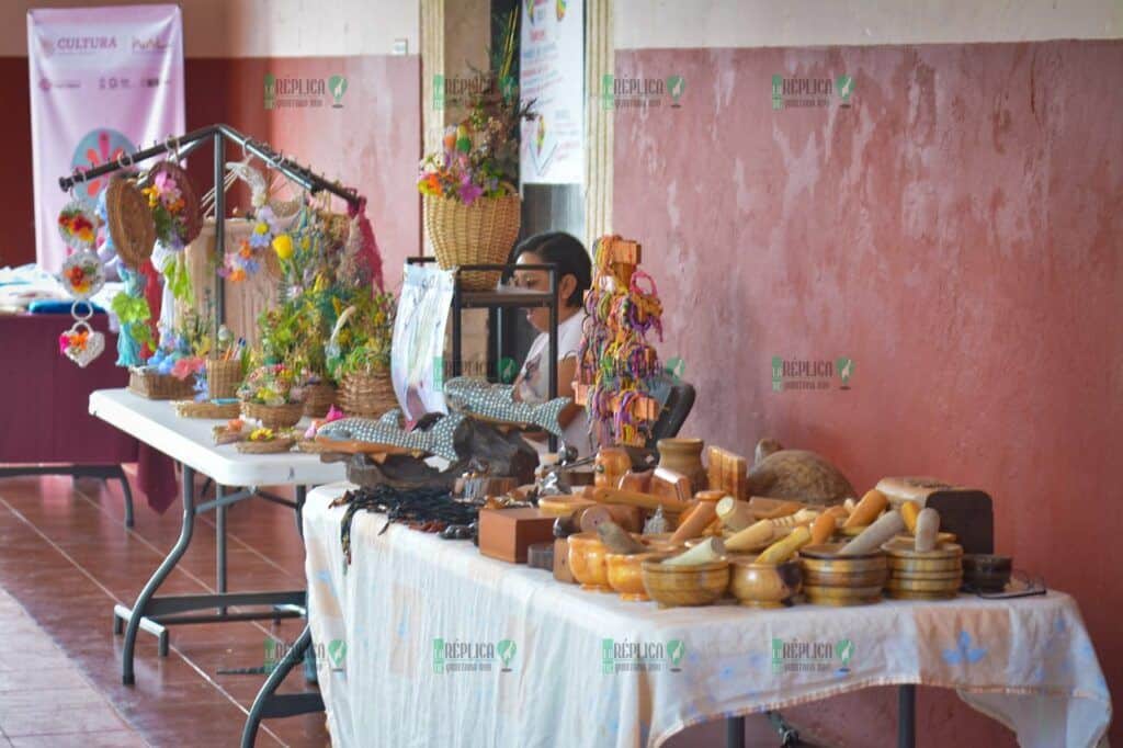 Impulsan tradiciones y cultura maya en la Séptima Feria de las Lenguas Indígenas