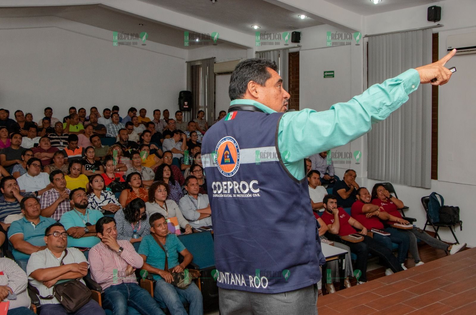 Imparte la COEPROC curso del Sistema de Alerta Temprana de Ciclones Tropicales a personal de SEFIPLAN