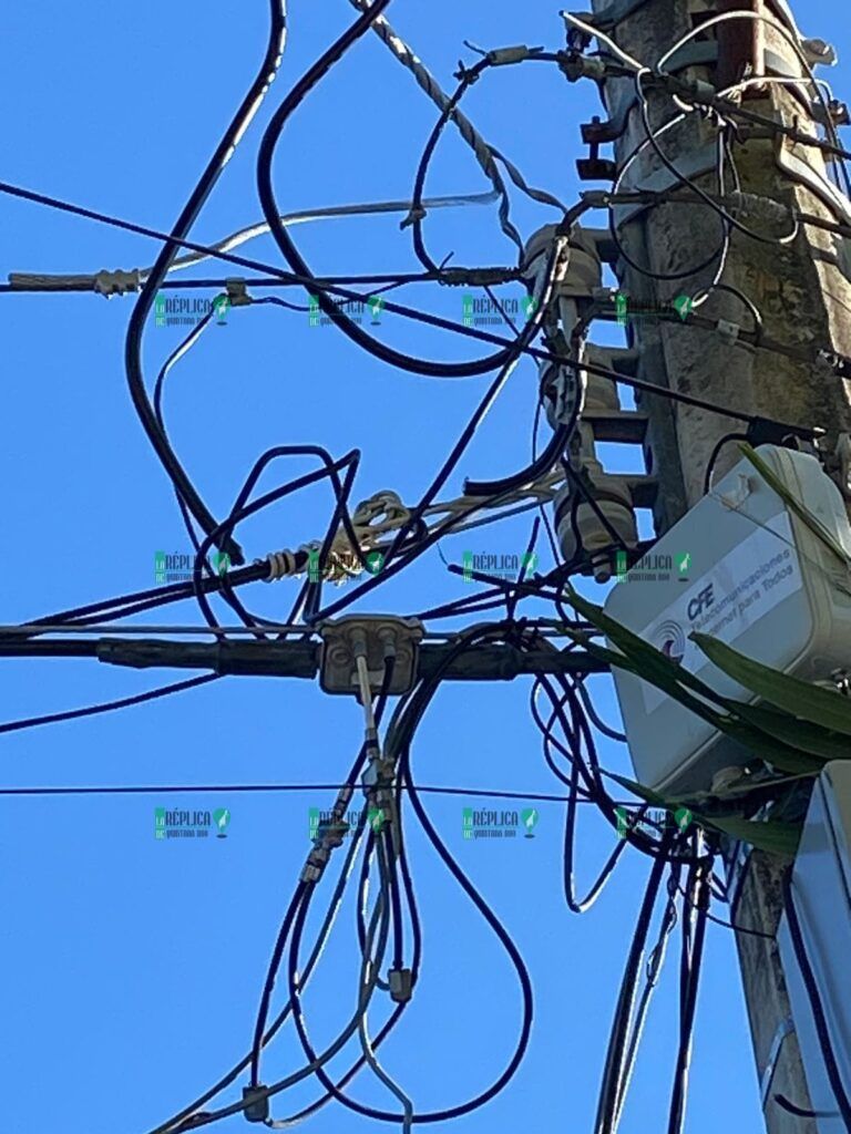 Cortan cables eléctricos de telesecundaria de Puerto Morelos; acusan a personal del Ayuntamiento