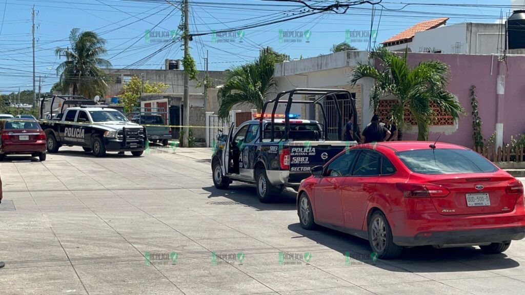 Atacan a balazos a un hombre, a bordo de su auto, en la Región 230 de Cancún