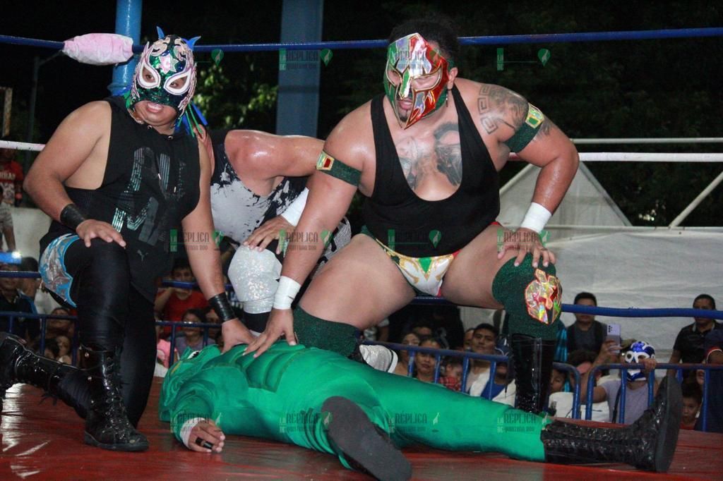 Los Rudos aplacaron los aires del Huracán Ramírez y el Duende Verde