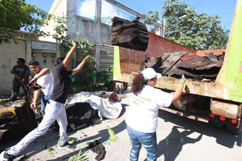 Encabeza Blanca Merari jornada de limpieza integral en la colonia pescadores