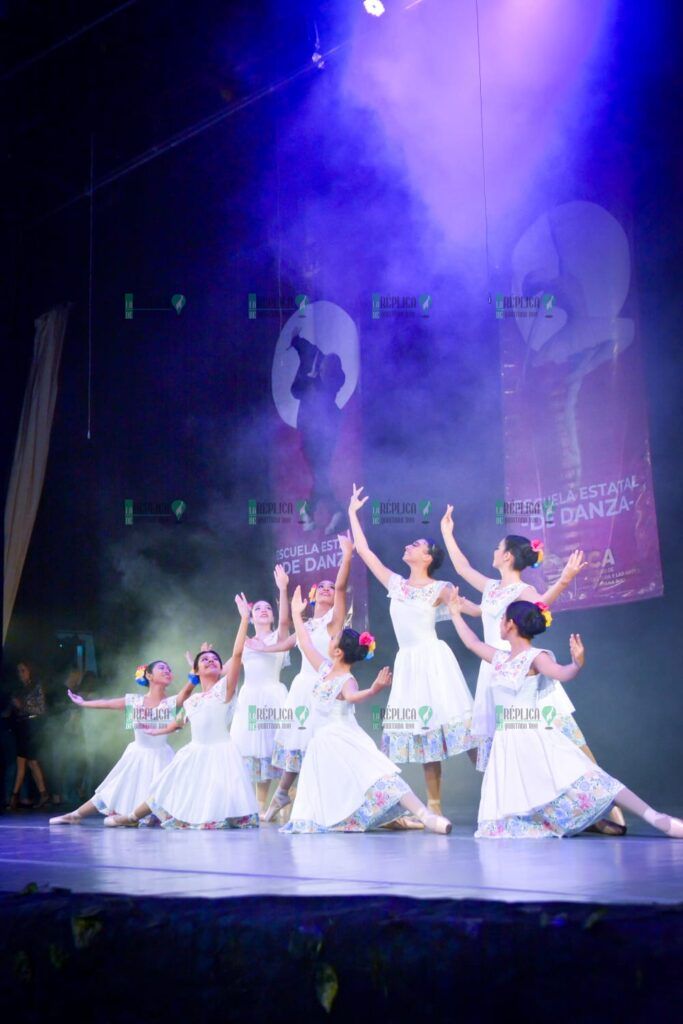 Celebra el ICA el 33 aniversario de la Escuela Estatal de Danza