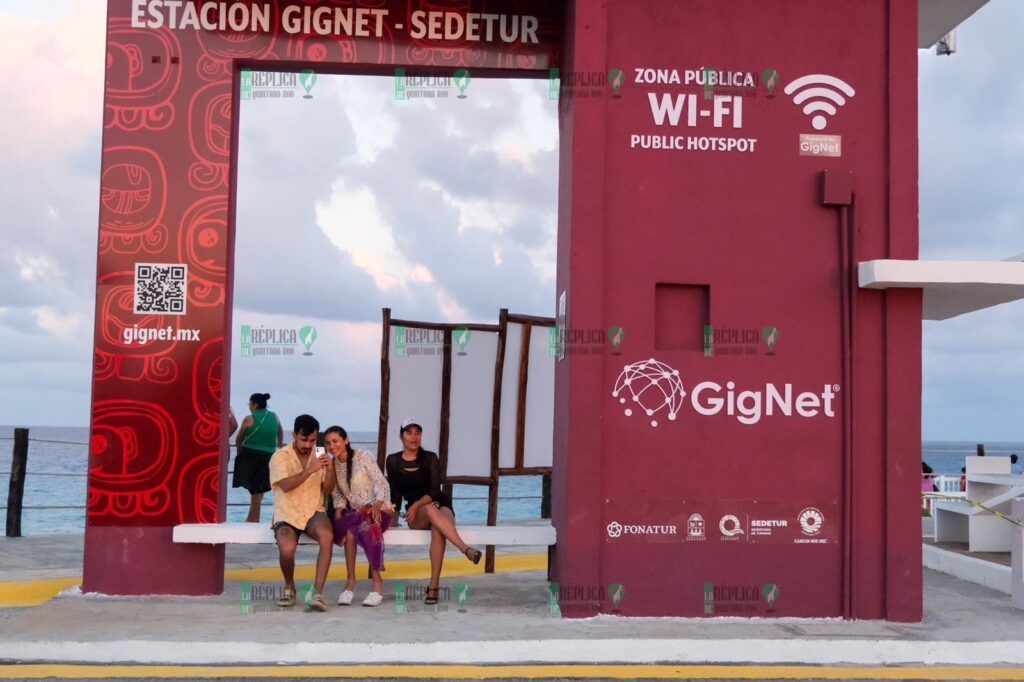 Da inicio Mara Lezama a internet gratuito y público en playas de Cancún