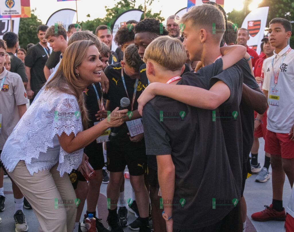 Mara Lezama inauguró “The Football Games Cancún 2023”