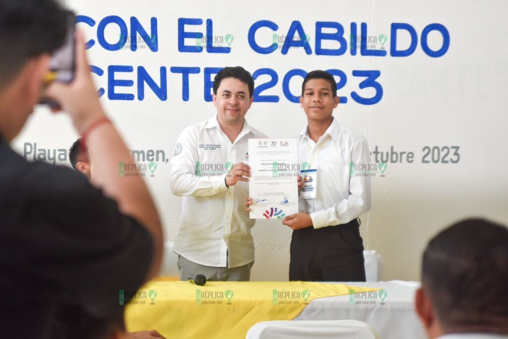 Se celebra en Solidaridad el Cabildo Adolescente