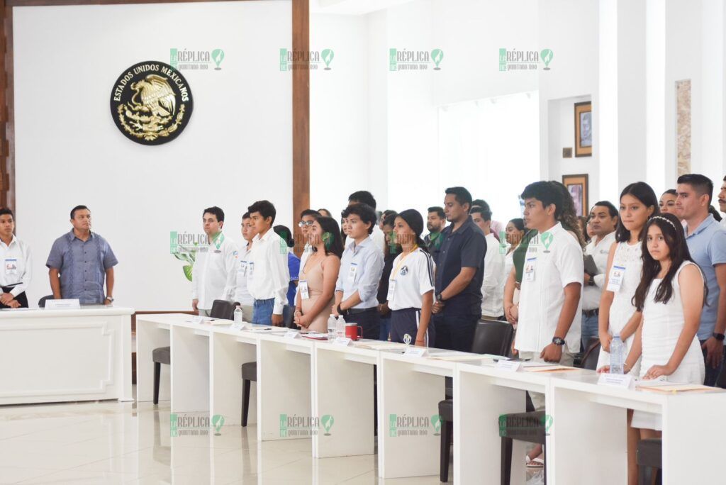 Se celebra en Solidaridad el Cabildo Adolescente