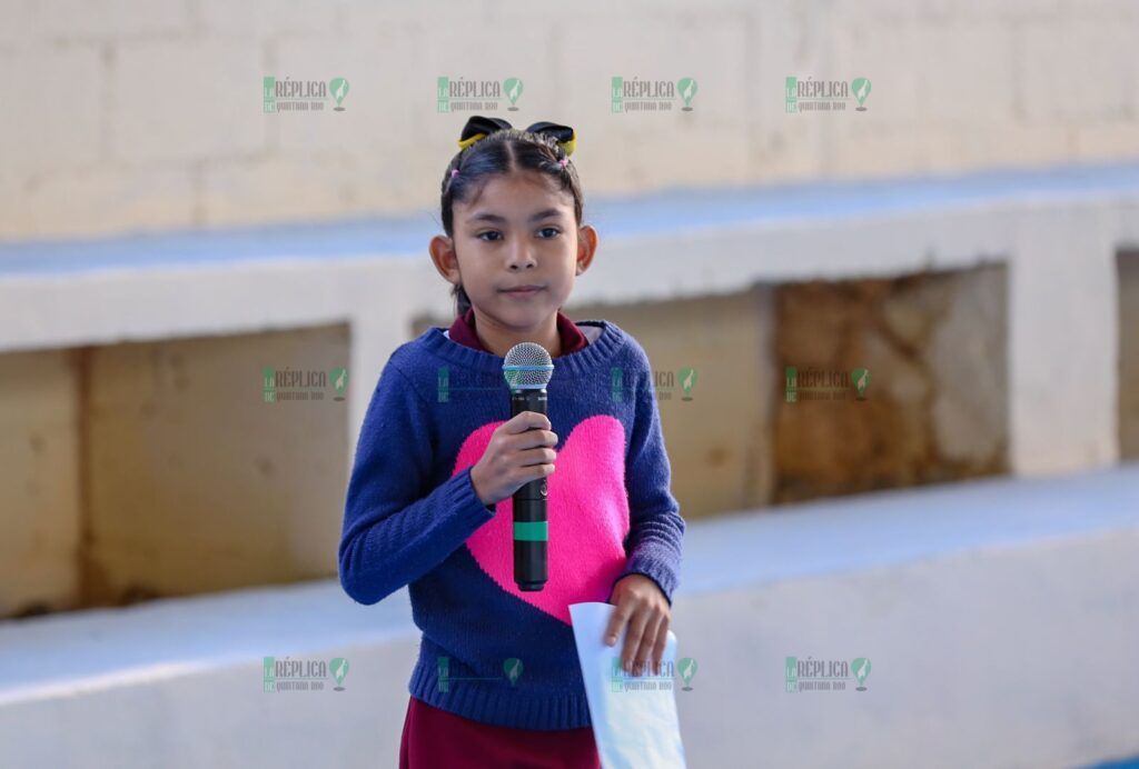 Espacios dignos para estudiantes; CROC rehabilita cancha deportiva