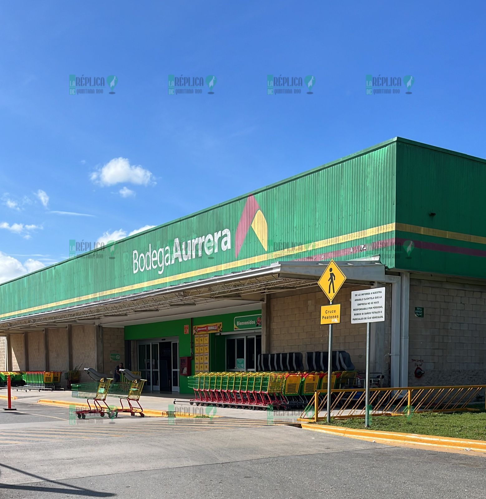 Intentan robar caja fuerte de supermercado en Cancún; detienen a dos