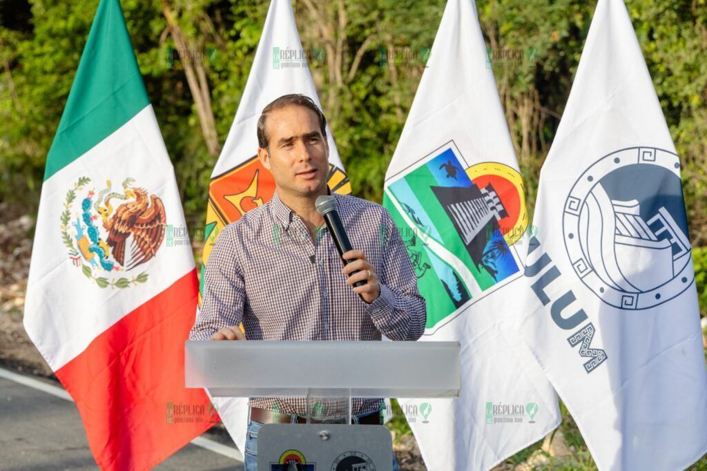 Diego Castañón entrega pavimentación de la Avenida la Selva