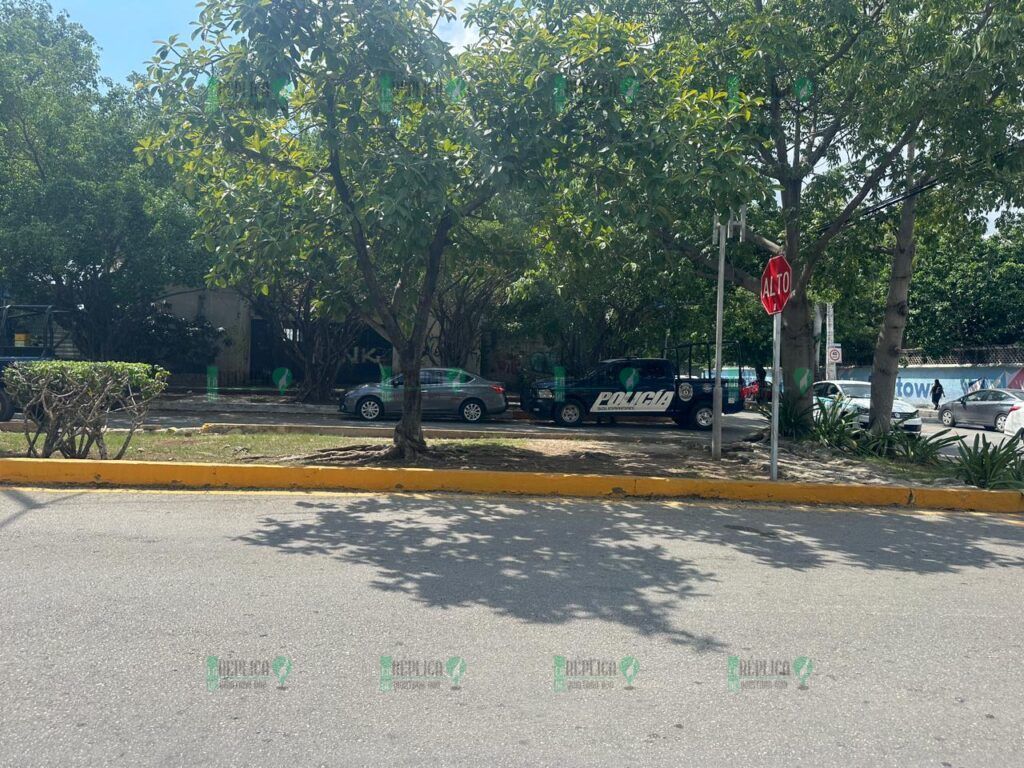 Intentan ejecutar a un hombre en la Quinta Avenida de Playa del Carmen