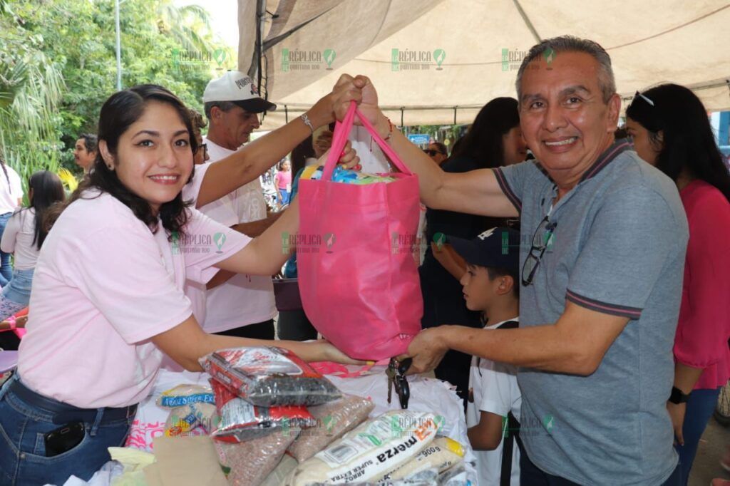 Realizan en Bacalar la segunda Rodada Rosa para hacer conciencia en la lucha contra el cáncer de mama