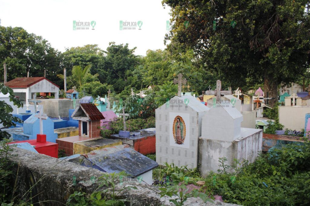 Con motivo del día de muertos, darán mantenimiento a los tres cementerios de Puerto Morelos