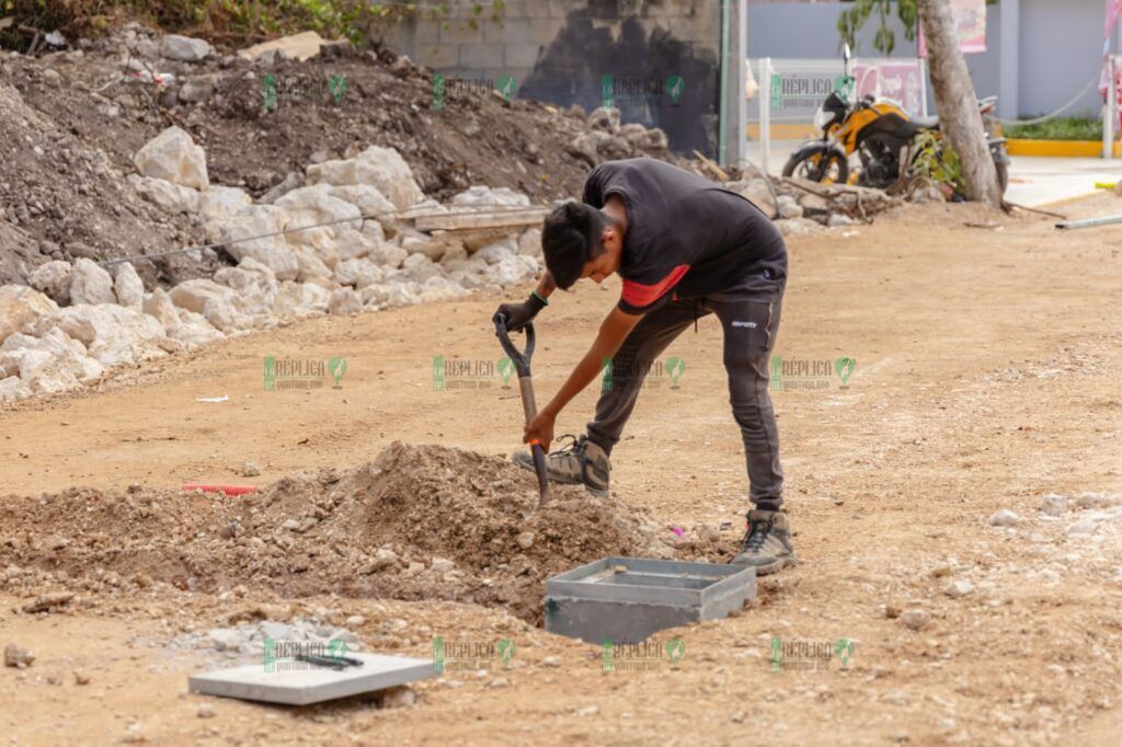 Diego Castañón supervisa trabajos de la modernización en la avenida Coba