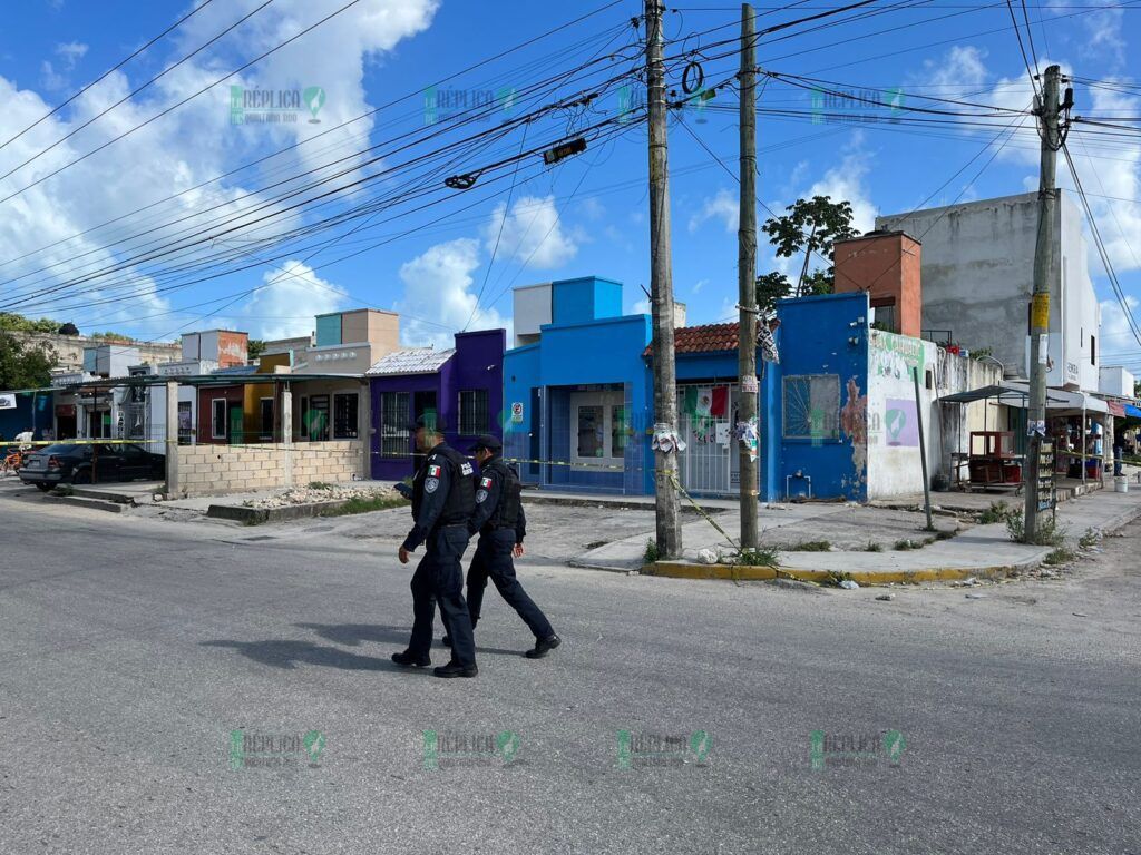 Atacan a balazos oficinas de sindicato mototaxista, en la Región 247 de Cancún