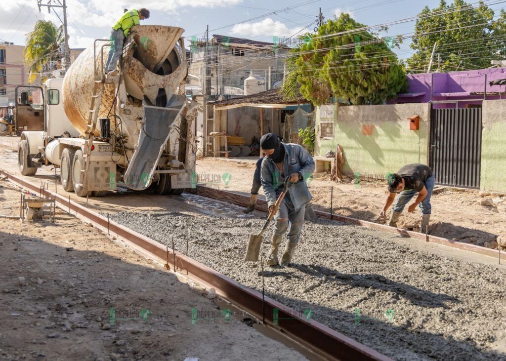 Diego Castañón supervisa la modernización de la calle Polar