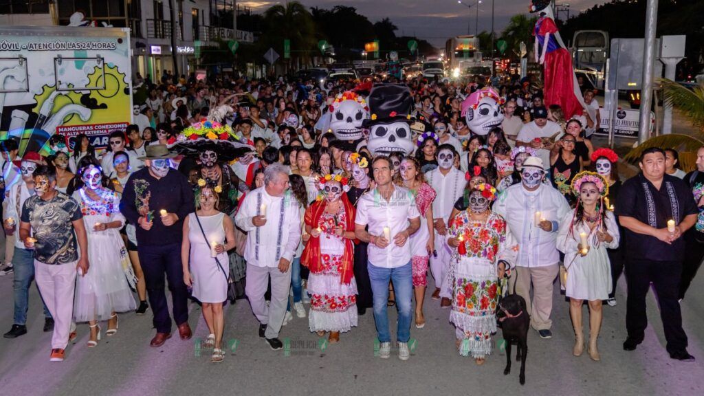 Exitoso "Paseo de las Ánimas 2023" en Tulum: Comienza el Hanal Pixan en un ambiente de alegría y tradición