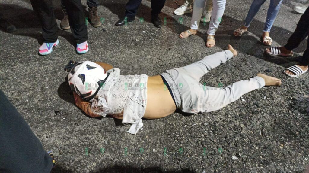 Muere motociclista tras chocar contra un auto en la avenida Kabah de Cancún