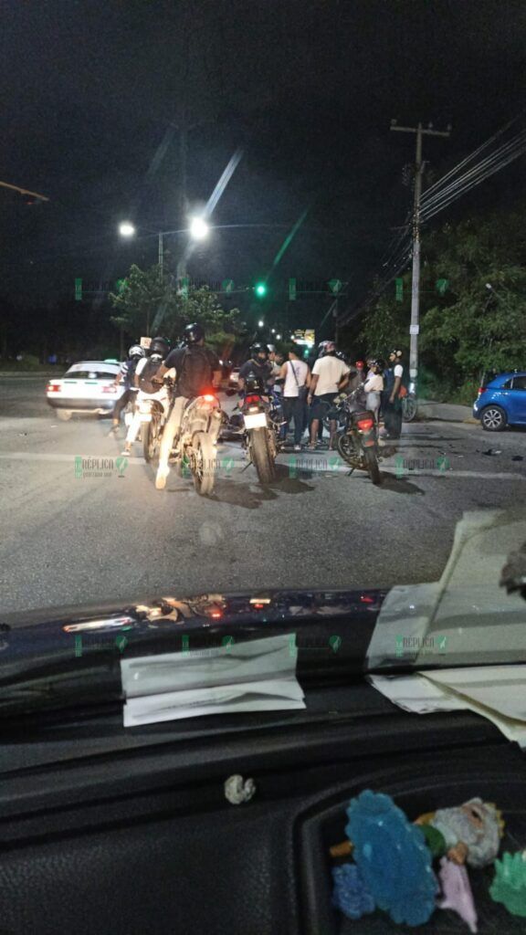 Muere motociclista tras chocar contra un auto en la avenida Kabah de Cancún